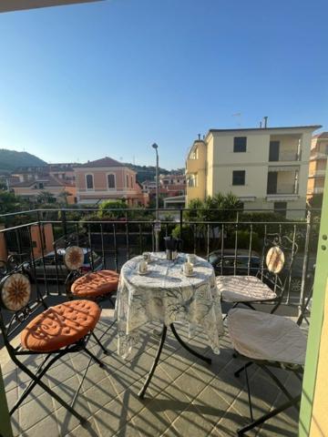 Residenza Marina Daire Riva Ligure Dış mekan fotoğraf