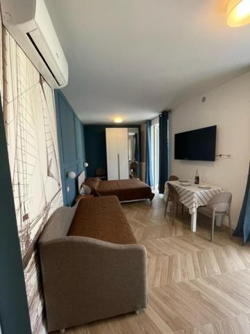 Residenza Marina Daire Riva Ligure Dış mekan fotoğraf